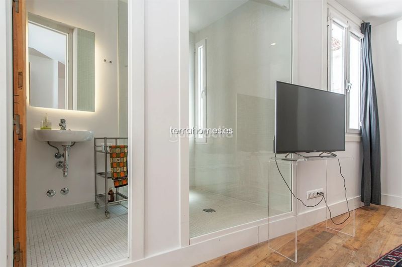 Foto b490ce66-fcc2-4fe0-80bb-b9bbe1d55885. Apartament amb calefacció a Palacio Madrid