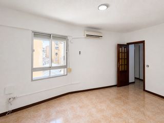 Apartament  C. del puerto de balbar�n, puente de vallecas, madrid, espa�a. Vallecas  san diego
