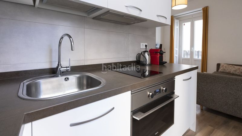 Foto b0729e58-1079-4a4f-b594-159d8b6cc560. Pis amb calefacció a Embajadores-Lavapiés Madrid