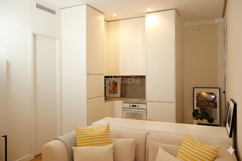 Foto b93d4872-dd89-48de-9bfc-0f6a7393e7d3. Apartament amb calefacció a Embajadores-Lavapiés Madrid