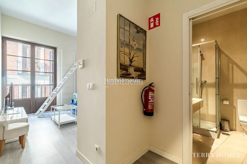 Foto f7b591e8-b9db-4570-b392-c54dedd03d53. Lloguer apartament amb calefacció a Universidad-Malasaña Madrid