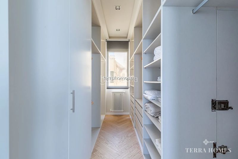Foto 1a031e17-65e7-461e-b6fc-f9fbb5d28377. Rent triplex in Ibiza Madrid