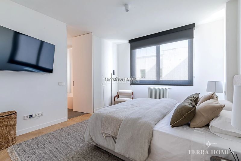 Foto 28ef7dfe-097f-41bc-ae4f-9e0b8cd4a087. Rent triplex in Ibiza Madrid