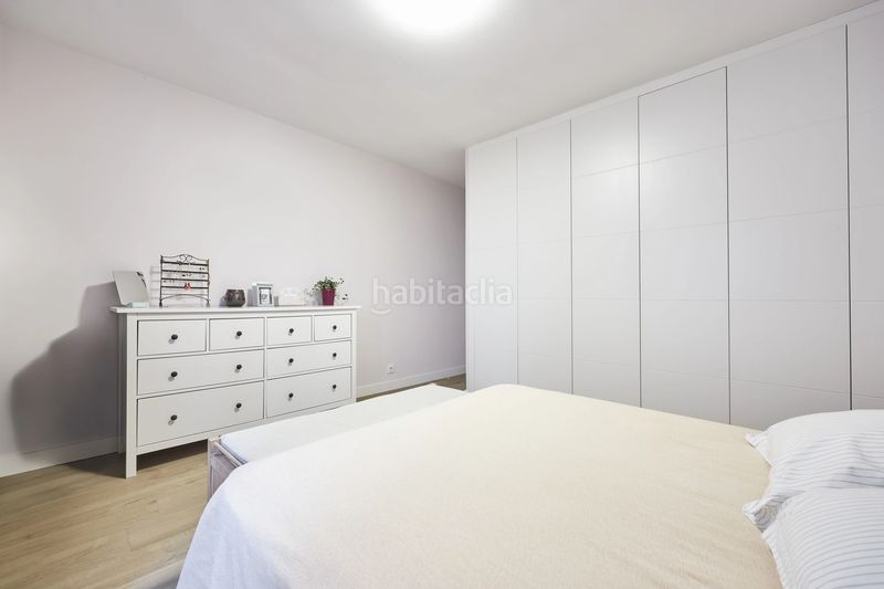 Foto 5b50f1f3-9808-4f73-b0f8-a7b9cf24ac60. Apartament amb calefacció aparcament a El Viso Madrid