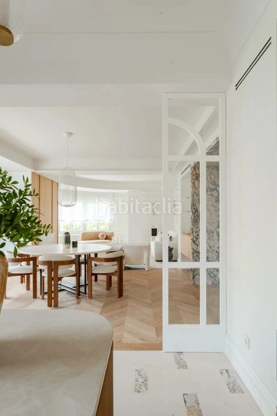 Foto ba07ca2d-6c1f-4920-b166-697e5ce6042e. Apartament amb calefacció aparcament a Castellana Madrid