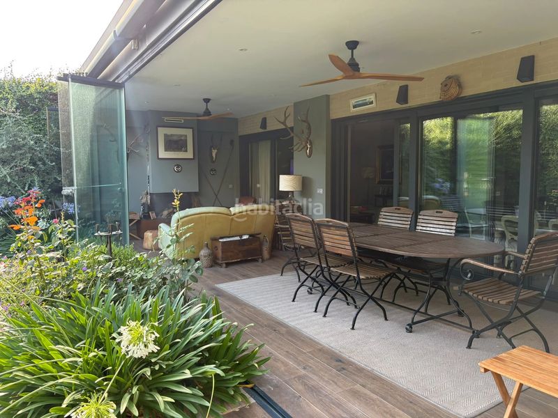 Foto ad372d5f-b9c7-4c11-a7ac-9ec8dfe47b2c. Casa amb calefacció aparcament piscina a Valdemarín Madrid