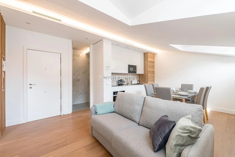 Foto 593ba10c-c0c6-4f60-a304-177e8dbfa745. Apartament a Cortes-Huertas Madrid