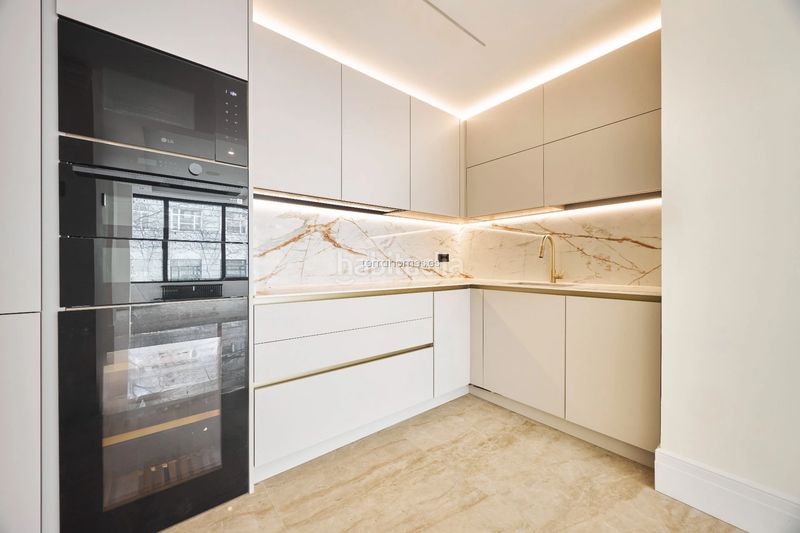 Foto f2d8c908-4cfd-4712-9f83-5ecaa0c3eb62. Apartament a Cuatro Caminos - Azca Madrid