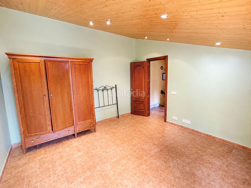 Foto 72e7dba9-d9aa-4c4d-82f1-f9d99126bd84. Casa amb xemeneia calefacció aparcament a Mas Rampinyo - Montcada Nova - Carrerada Montcada i Reixac