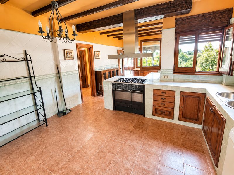 Foto c2907476-d2bf-4d9f-81e9-5a230dba2c62. Casa amb xemeneia calefacció aparcament a Mas Rampinyo - Montcada Nova - Carrerada Montcada i Reixac