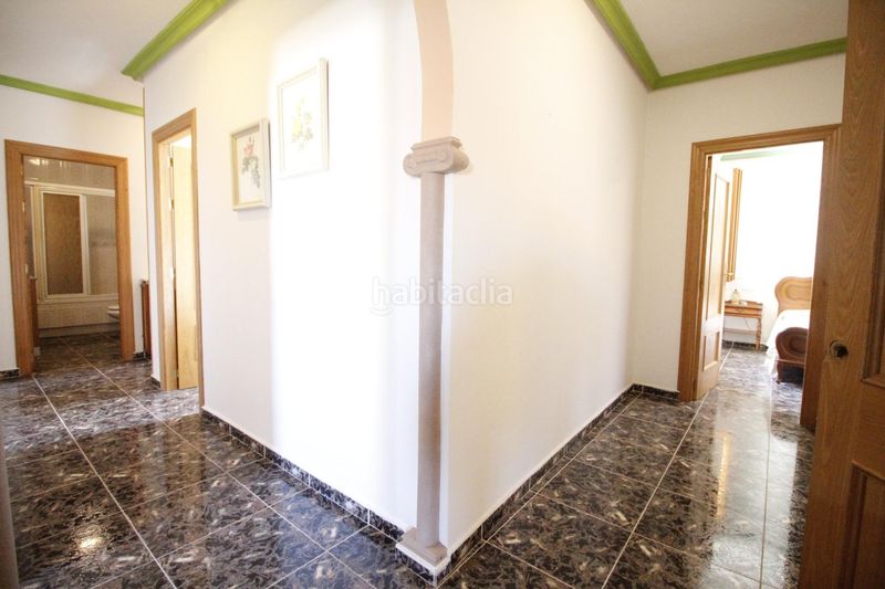 Foto 182e53e1-7e64-41a0-9c68-e4987650b071. Casa amb calefacció aparcament a Baza