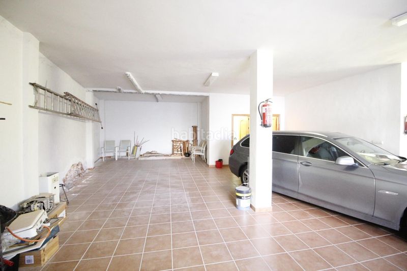 Foto 373dd666-0d3a-4c2b-a5cd-ee9e65167e76. Casa amb calefacció aparcament a Baza