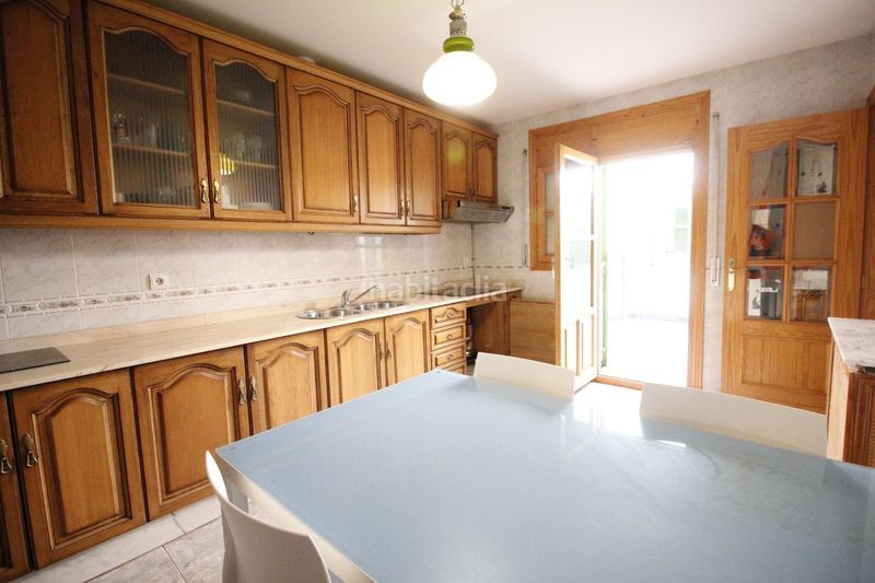 Foto 5790f7ba-434d-4903-b43c-a4191d8fd2d1. Casa amb calefacció aparcament a Baza