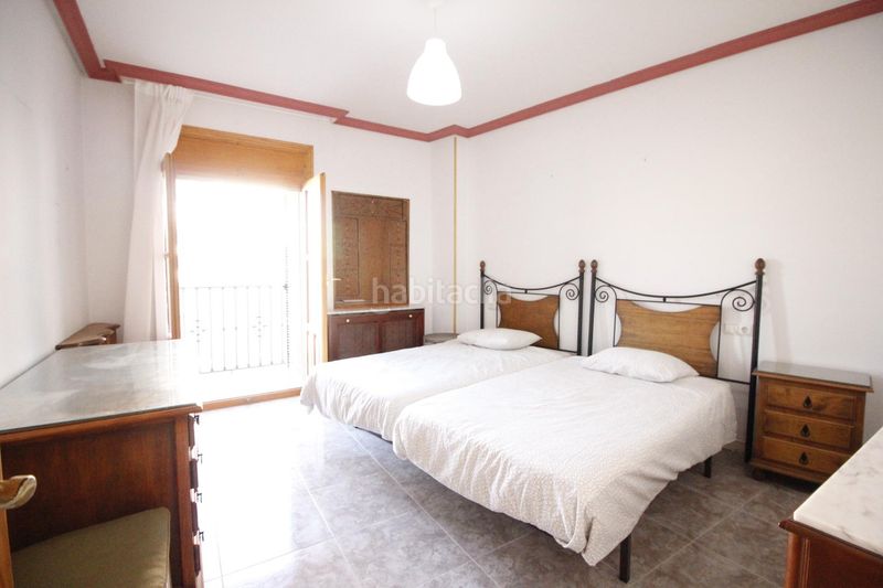 Foto 6ee74e99-d825-4a05-bd2a-dca5233fd43d. Casa amb calefacció aparcament a Baza