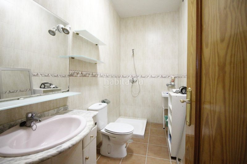 Foto 7f0c0ace-634e-4e1f-9601-b7329f78f1ae. Casa amb calefacció aparcament a Baza