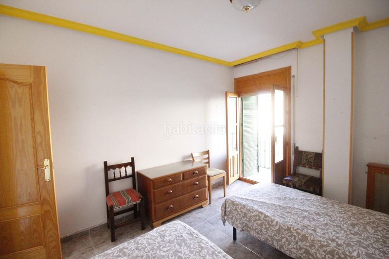 Foto f3bc2717-b744-49c7-9d10-e08110a86dcb. Casa amb calefacció aparcament a Baza