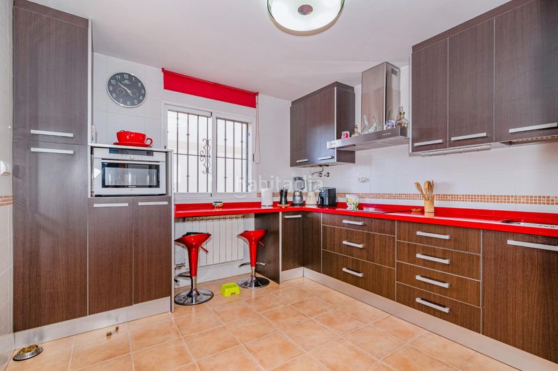 Foto 4dd2f968-0cb4-4175-a39b-b937e1d128fb. Casa adossada a calle andalucia a Cijuela