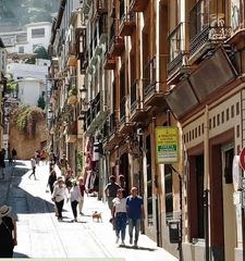 Local Comercial a San Matías - Realejo. Local ideal inversión zona plaza nueva  cuesta gomerez