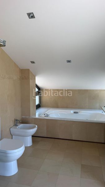 Foto 3d19ec32-b932-4b84-b8f6-fb8f713f4c09. Chalet dans Cájar