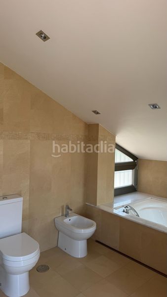 Foto a655e217-89c6-46a9-a9cb-0275ec32d41b. Chalet dans Cájar