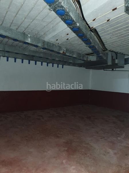 Foto 03da5bd6-73c5-46fa-9093-260adb22765d. Bâtiment à usage industriel dans Colomera