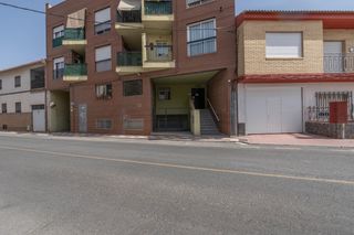 Planta baja  Santa lucia 50. Oportunidad de amplion piso en churriana de la vega, junto parad
