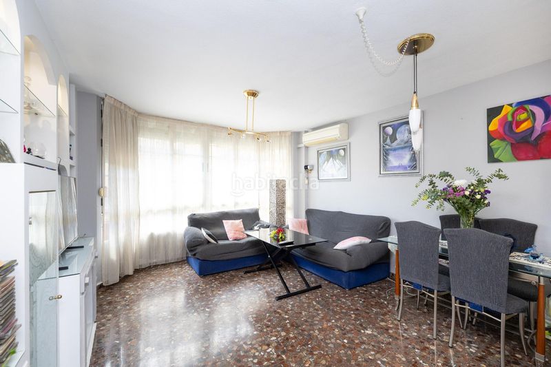 Foto c0b26720-662c-4129-9d66-6e2744a01b8a. Casa adossada amb aparcament a Maracena