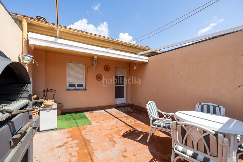 Foto c40881a5-fe58-4085-884d-a7136a17d8bb. Casa adossada amb aparcament a Maracena