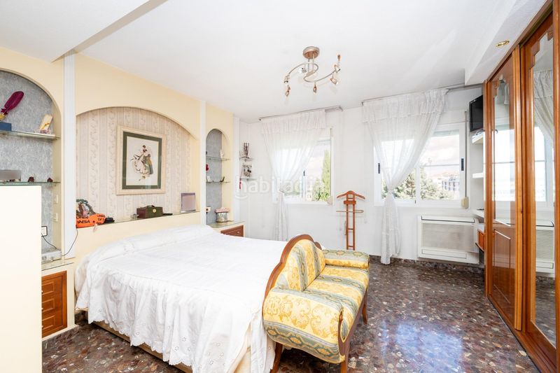 Foto d7f9ad26-19a4-4236-9abd-0bad7f996422. Casa adossada amb aparcament a Maracena