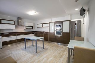 Maison jumelée  Calle cordoba. Casa en una planta  gran sótano
