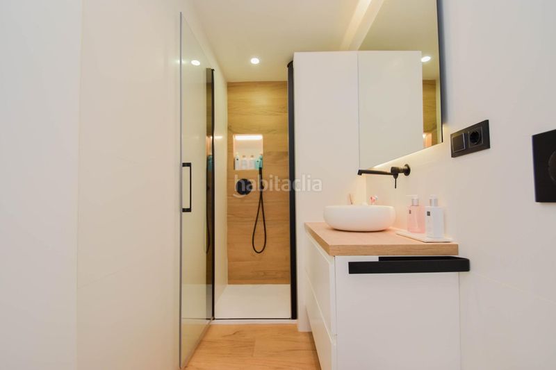 Foto c95a3373-50a7-4fa0-a540-41fe070f19e0. Pis amb piscina a Velilla - Velilla Taramay Almuñécar