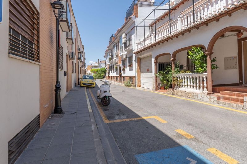Foto dd599906-1e60-4534-ba08-d8972273d6e1. Pis amb aparcament a Ogíjares