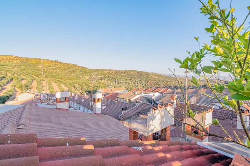 Foto 7316f61a-5385-4d08-890f-fd69f6eba6ec. Casa adossada amb calefacció aparcament a Güevéjar
