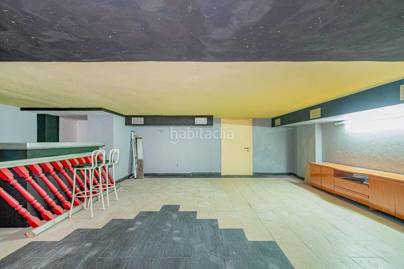 Foto 2db8b6bc-5882-4f58-9017-f7d674bb41bf. Local comercial a Cenes de la Vega
