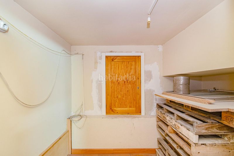 Foto be28e8e1-f2eb-43bc-b8f4-5a82c507e2c0. Local comercial a Cenes de la Vega