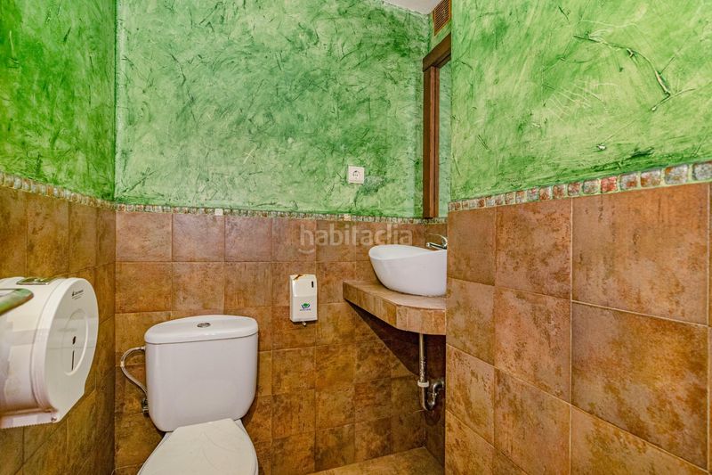 Foto cf4fc6d8-60b7-48d1-b936-298ffd188e30. Local comercial a Cenes de la Vega