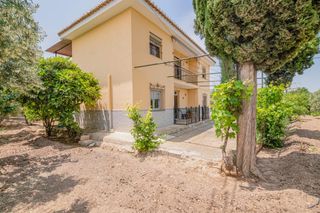 Haus en Carretera pol�gono 25 parcela 300wg24a zalema. ba 25. Cortijo en baza