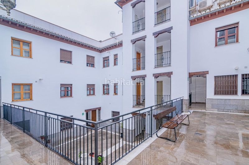 Foto d66d4f86-f0ec-42b5-850d-abdbf440f290. Dúplex amb calefacció aparcament a San Ildefonso Granada