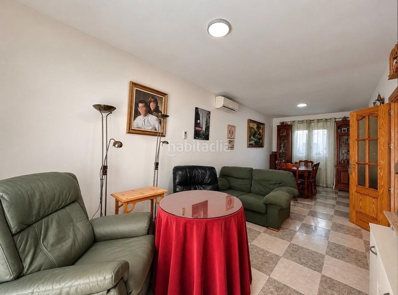 Foto 042109b2-9942-4023-8b94-8c02ff51a786. Casa adossada amb calefacció aparcament a Fuente Vaqueros