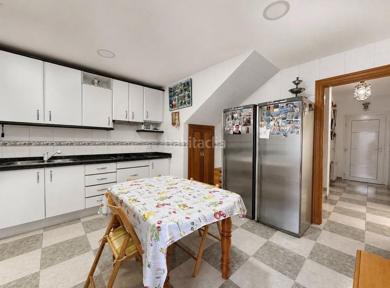 Foto b5a90404-a810-48ad-bfa7-cfc26f92683d. Casa adossada amb calefacció aparcament a Fuente Vaqueros