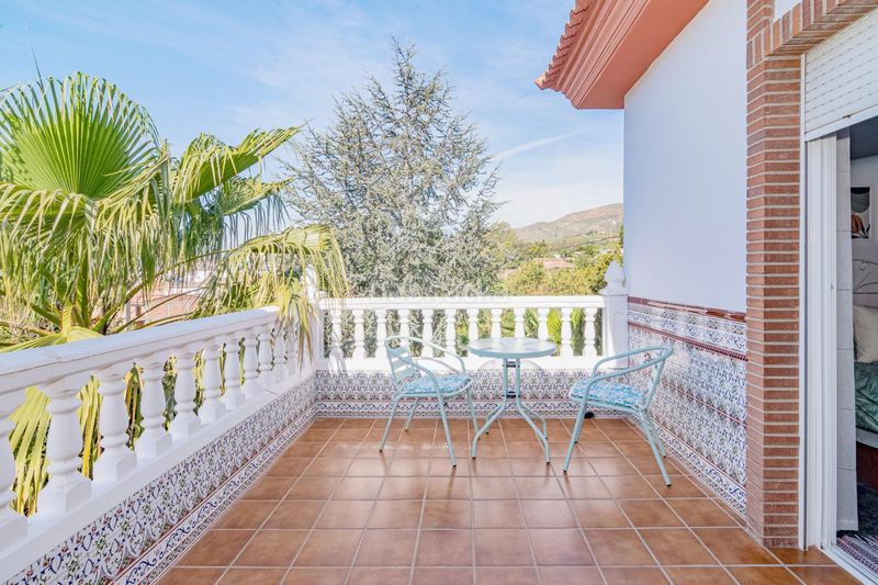 Foto a8f026b0-8ae7-4e93-8ef4-2ca2fa81fcad. Xalet amb calefacció aparcament piscina a Órgiva
