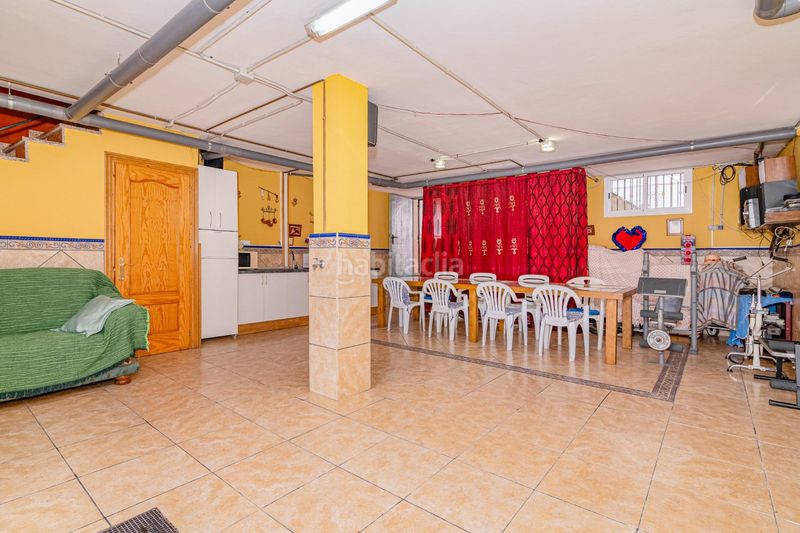 Foto 0181b7e9-3560-4f81-9898-b0556df97fe5. Casa aparellada a carretera illora 35 a Íllora