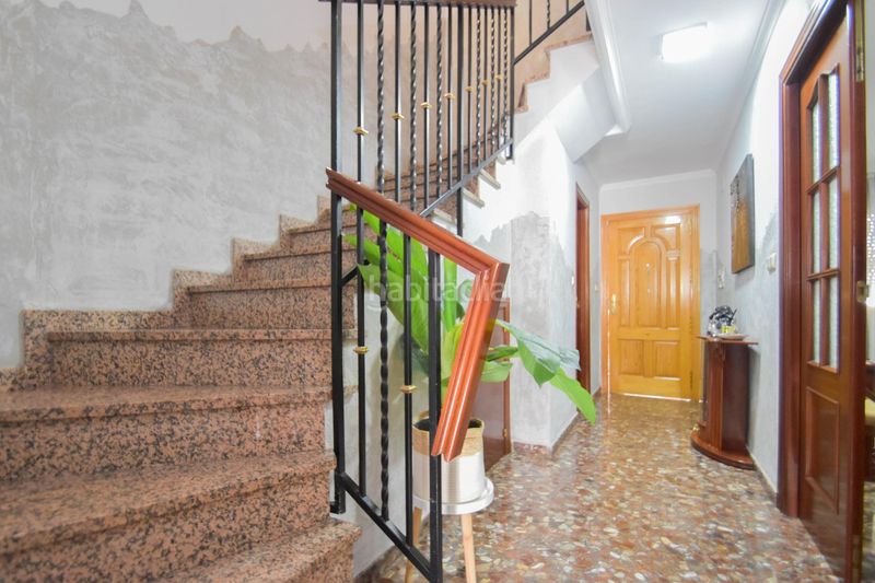 Foto 72557a67-01e2-47a7-bc88-5d5c4ce16834. Casa adossada amb calefacció aparcament a Peligros