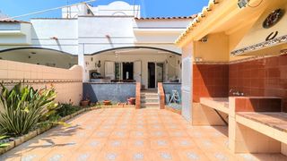 Alquiler Chalet en Corinto-Almardà. Casa adosada en almardá tu refugio cerca del mar