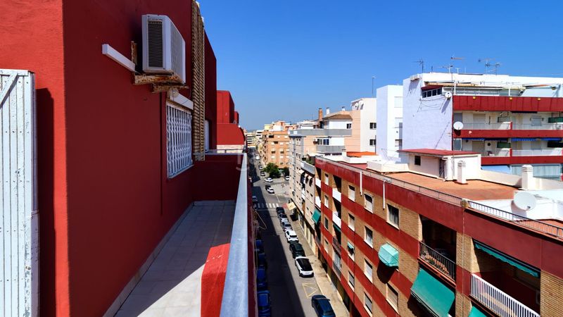 Foto 521bdfcf-bb99-4db5-9799-78a67956ec43. Àtic amb calefacció aparcament a Las Islas Sagunt