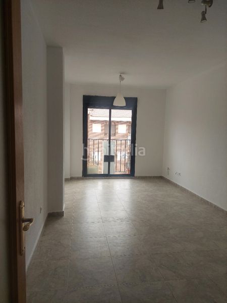 Foto 79f1d310-2a49-4a0e-9944-4ee35e620b8c. Piso  en venta en Yuncler