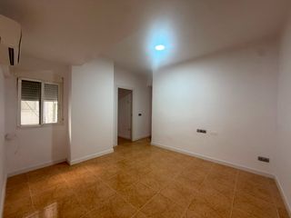 Rent Flat  Avinguda gregorio gea. Piso reformado en mislata en alquiler