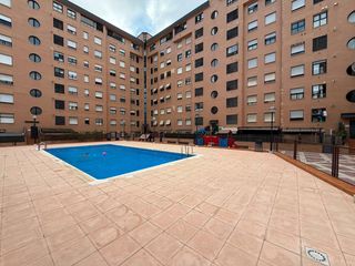 Pis  Carrer del riu ter. Piso moderno y luminoso en residencial tranquilo del caba�al