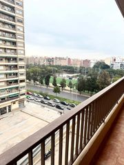 Pis  Pla�a grup parpall�. Magnifica vivienda con vistas al rio turia