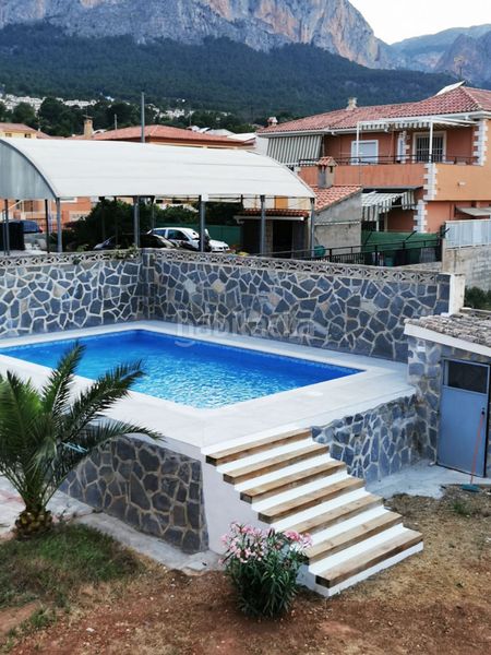 Foto de77e197-66c6-4c40-af2f-9449cbfc222f. Lloguer xalet amb xemeneia calefacció aparcament piscina a Polop